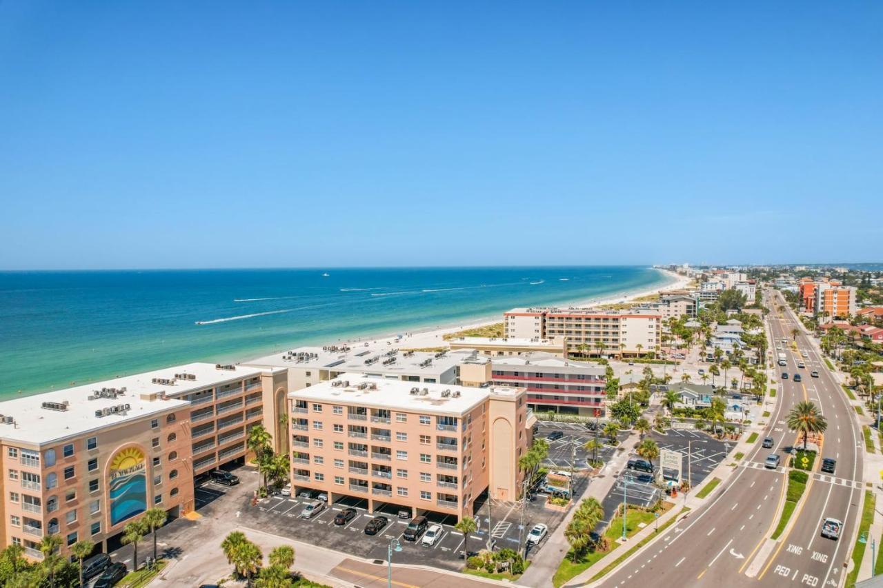 106 Beach Place Condos St. Pete Beach Exterior photo